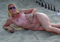 My wife is naked on the seaside of cap d'agde