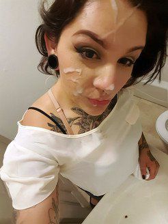 Cumshot selfie in the locker room