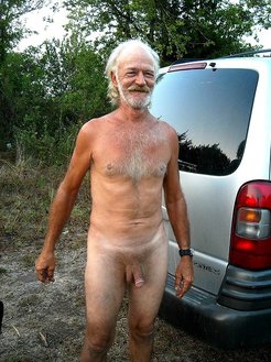 Naked dad shows his cock