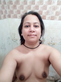 INDIAN WIFE BOOBS