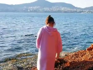 Amateur vid two men shared wife on the beach