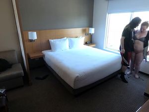 Daddy fuck mouth of chubby chick in hotel...