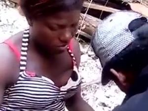Jamaican girlfriend gets her pussy licked...