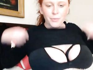 Redhead pregnant cam girl