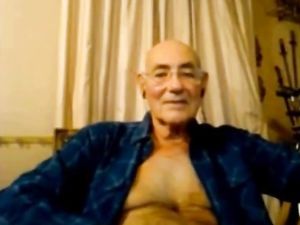 Grandpa bear cums