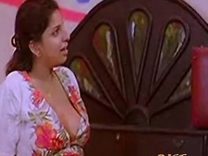 Mallu Aunty Oil Massage