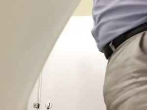 Pauzao Mijando - Big Cock Pissing