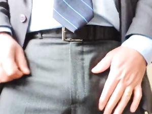 Me DaDDyBigBEAR Boss In Suit Cumshot