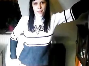 Cindy - Sweater Self Piss